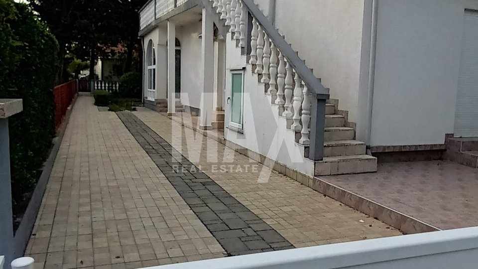 House, 150 m2, For Sale, Privlaka