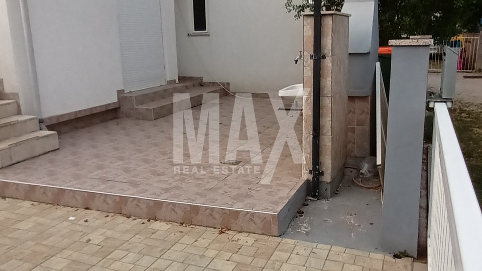 House, 150 m2, For Sale, Privlaka