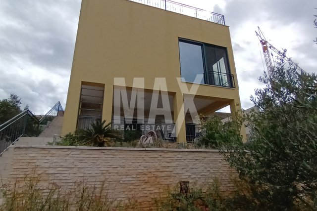 House, 280 m2, For Sale, Marina - Sevid